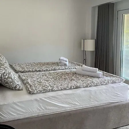 Apartment 1 Bedroom Amazing In *