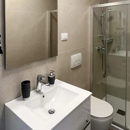 1 Bedroom Amazing In *